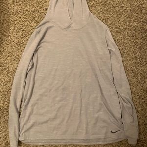 XXL women’s Nike Dri-fit tshirt hoodie